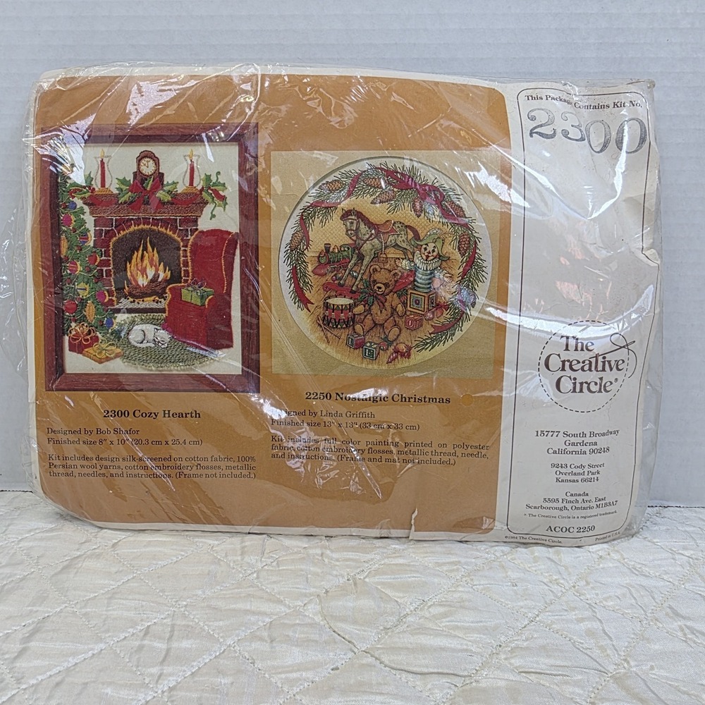 Vintage Christmas Cozy Hearth Embroidery Kit Wool Yarn‎ Creative Circle #2300